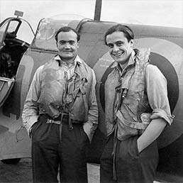 F/Lt Brian Kingcombe and F/O Geoffrey Wellum, 92 Sqn. F/Lt Brian Kingcombe and F/O Geoffrey Wellum, 92 Sqn.