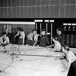 Plotting Luftwaffe aircraft at Fighter Command HQ.